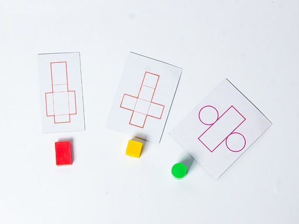 探索幾何形體展開操作材料